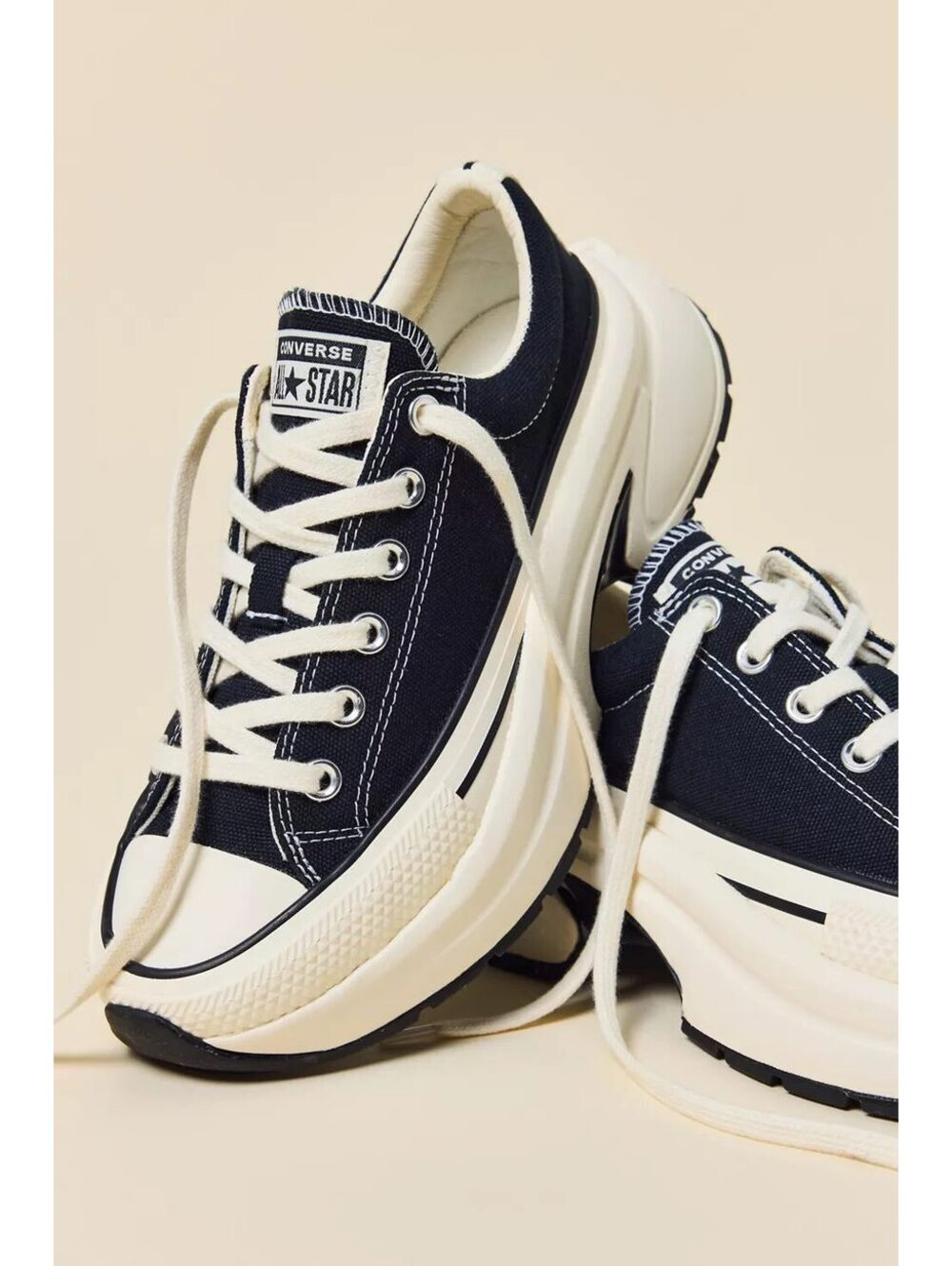CONVERSE RUN STAR CRUSH PLATFORM SNEAKERS